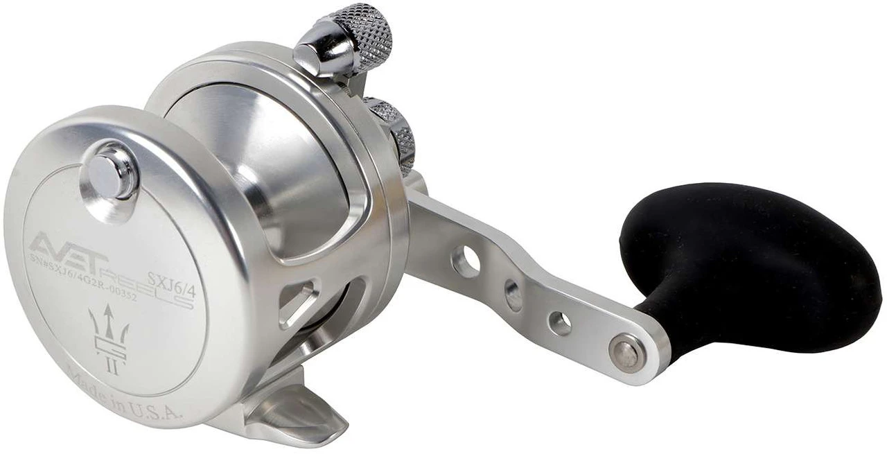 Avet SXJ 6/4 G2 NGP 2-Speed Reel - Silver (No Glide Plate) 4 Avet SXJ 6/4 G2 NGP 2-Speed Reel - Silver (No Glide Plate) - Image 2
